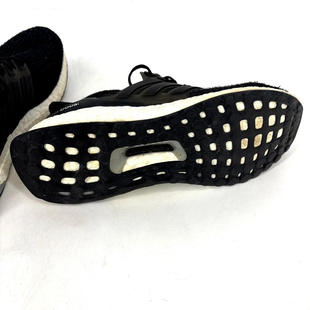 Adidas‎ Ultraboost 3.0 S80682 Black White Running Shoes Sneakers Women's Size 7